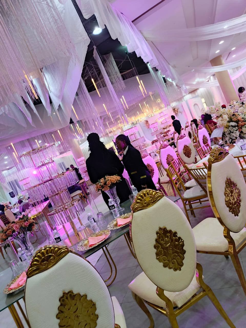 Grand Dining Table Setup